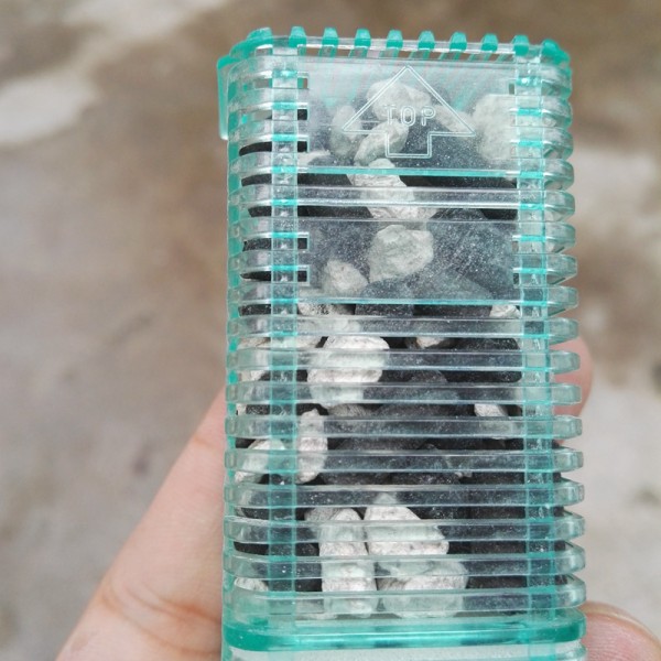 Small World Aquarium Filter – Leveres med en engangsmedievogn
