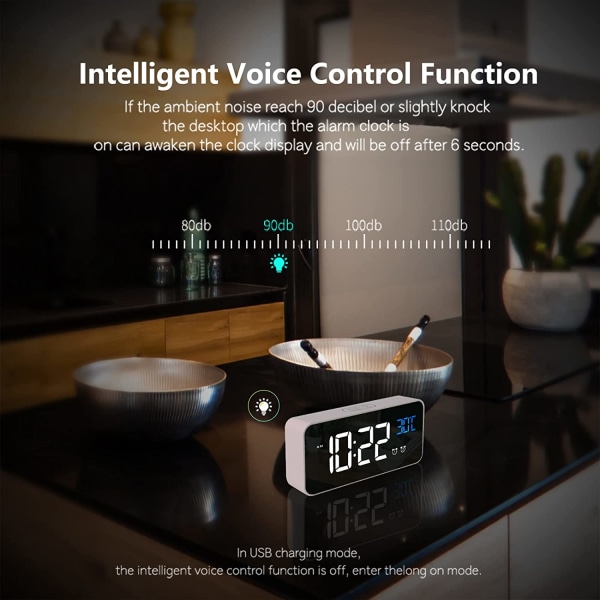 Silver Digital Väckarklocka, LED Väckarklocka med Snooze-funktion