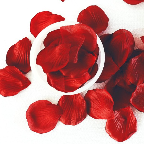 2000 Keinotekoiset ruusun terälehdet - punaiset, sopivat ystävänpäivään M
