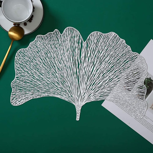 4 kappaleen setti (hopea) PVC-koristealustoja, ginkgo-lehden ontto D