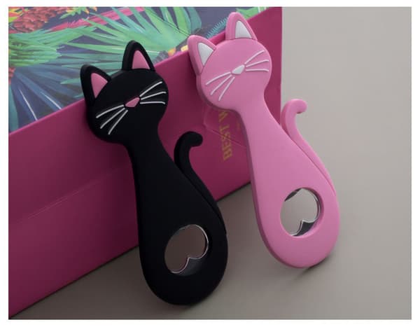 2 stk. søde katte flaskeåbnere (sort, pink) PVC plast/metal