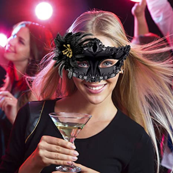En bit svart maskeradmask