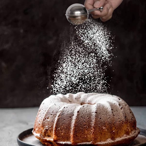 Sett med 2 melstøvere for baking, melisdrysseapparat