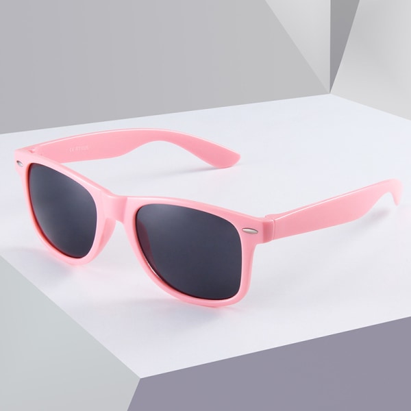 Voksen plastik solbriller (8 farver) i tilfældige farver, 8 i alt