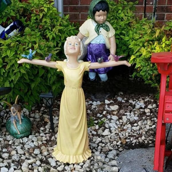 3D-harpikshagefigur av fiskergutt, til hjem, utendørs, La