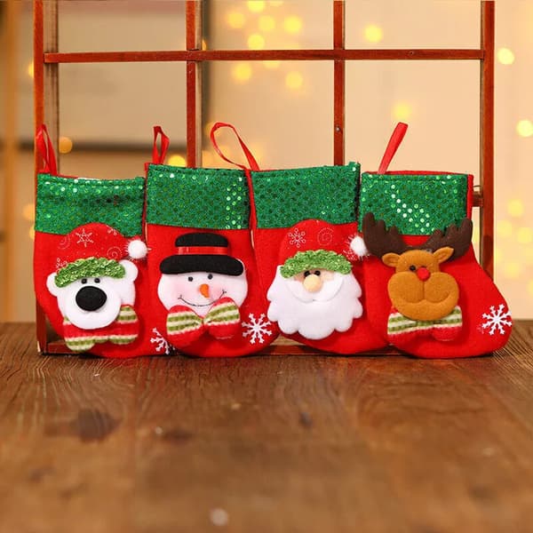 4-pack Julstrumpor Ornament Julgran Fest Dekoration Present Godispåsar