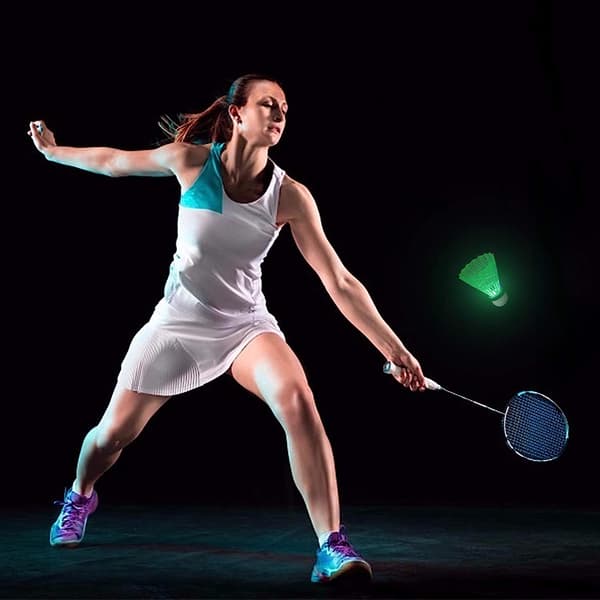 Badminton, 6 kpl LED-sulkapalloa, nailonkärki, suuri nopeus