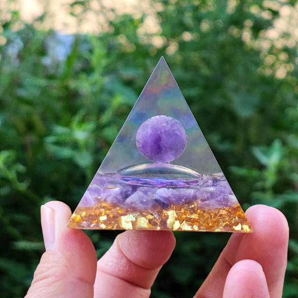 Knust stein 5cm Chakra krystallpyramide Hjemmedekor Håndverk