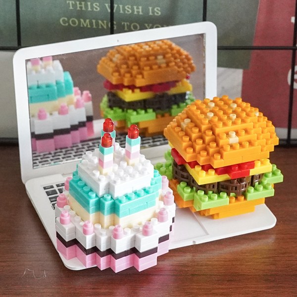 Hamburger-pomfritter, små granuler, patchwork-blok-kage, hamburgerlegetøj
