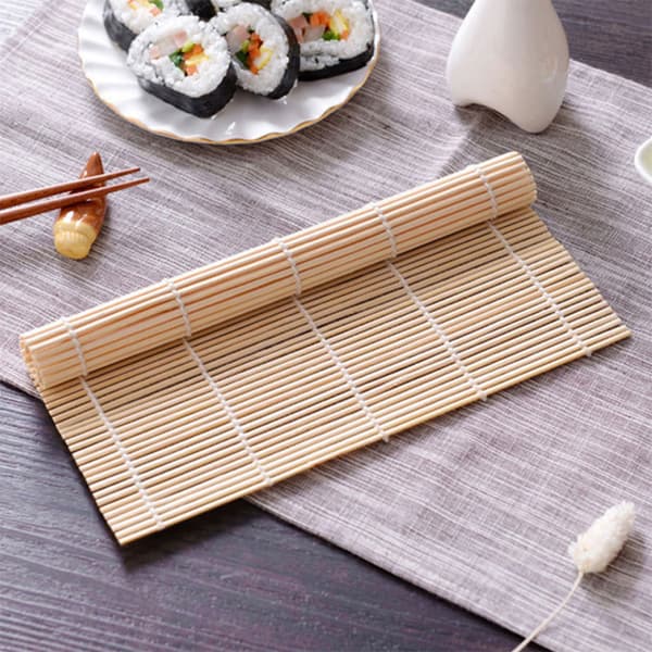 2 kpl luonnonbambu sushirullat sushien valmistukseen 9,4 x 9,4