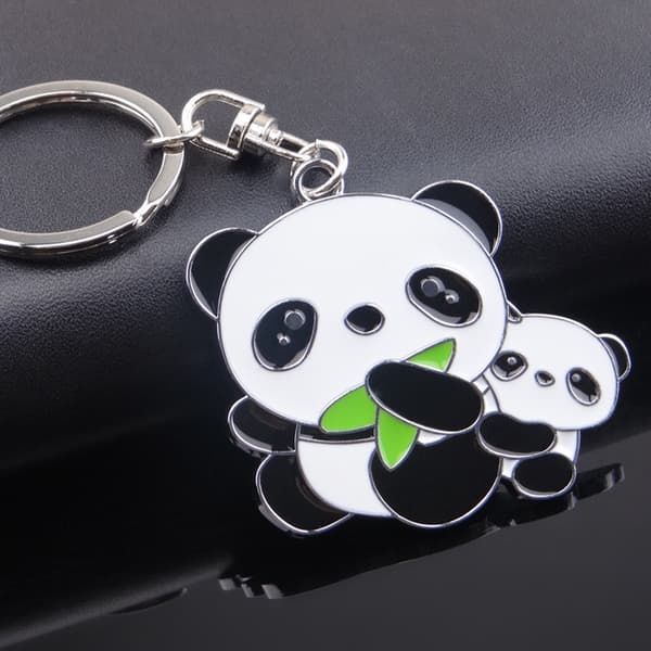 Panda-karhu vauvan kanssa avaimenperä hopeoitu riipus