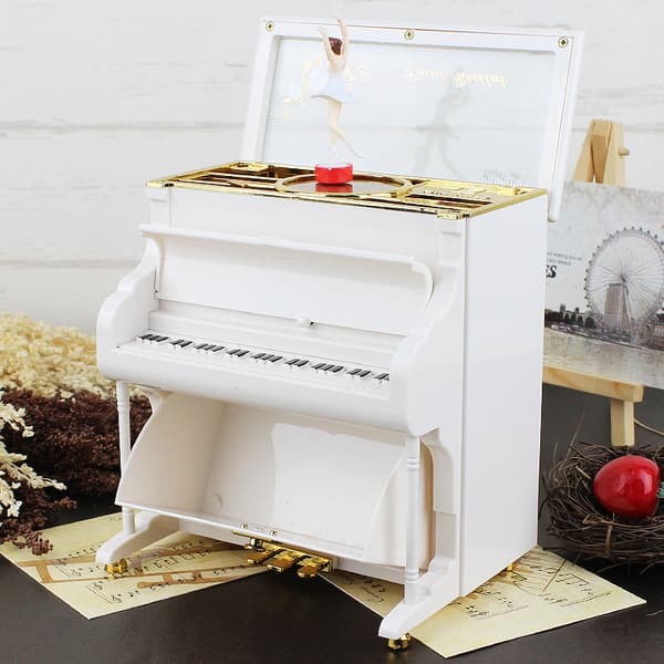 Alla hjärtans dag present till flickvän, piano, dansande flicka