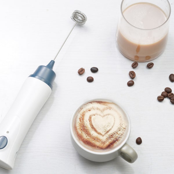 Multifunksjonell melkeskummer, rørestav for melk, egg og kaffe