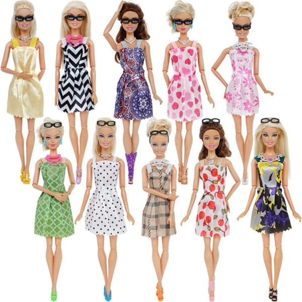 82 sett med dukketilbehør 30cm Barbieklær Barnetr