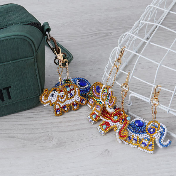 Fem sett med 5D DIY diamantmaleri nøkkelring, rhinestone maling