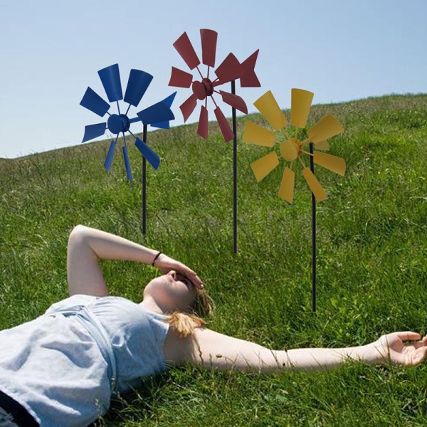 Piletræsblad Vindmølle - af Wind Energy - Terrasse, græsplæne og have i