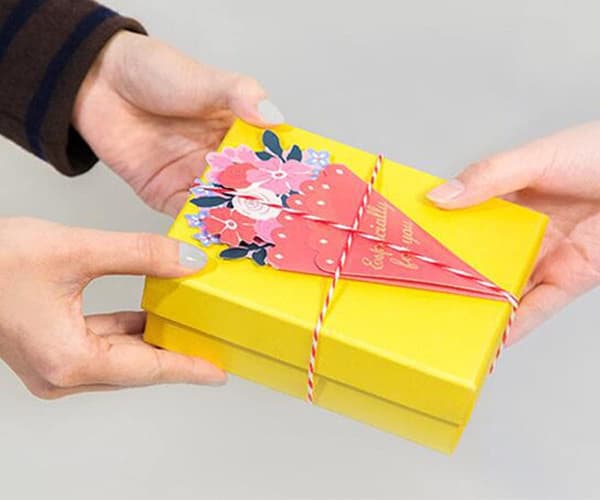 Sett med 6 mini gratulasjonskort + små konvolutter - blomsterbukett