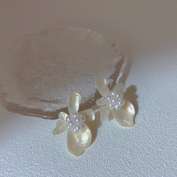 Fransk sølv små friske perleøreringe blomst design mening