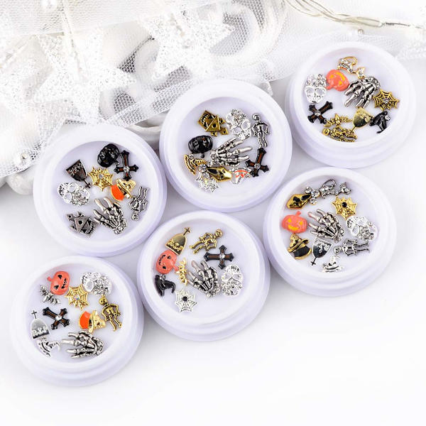 3D-kynsien taide Halloween-tarrat koristelu kynsien nastat metalli DIY Na