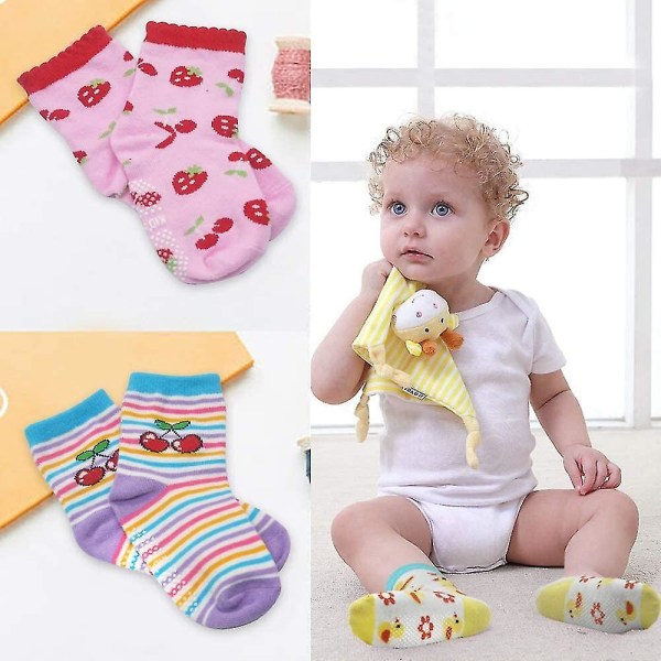 12 paria toddler liukumattomia sukkia, joissa on liukumaton pohja. Cott
