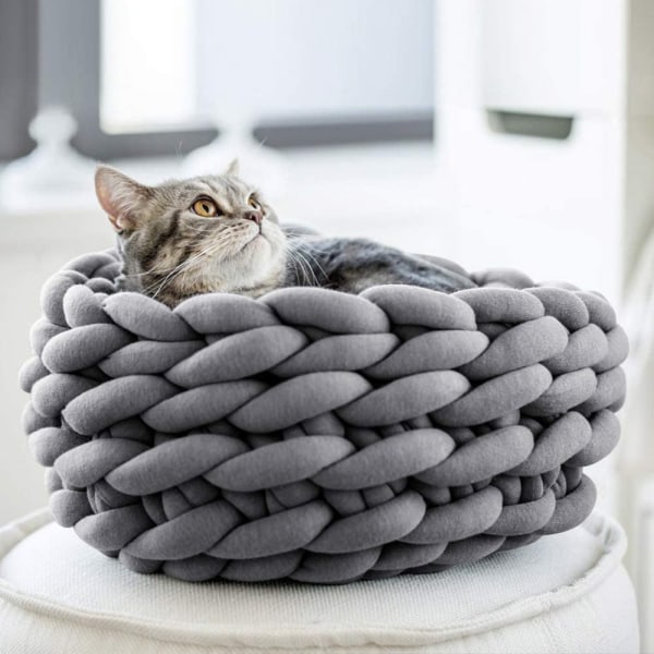 Puuvillaneulottu lemmikin sängyn kori Lämmin neulottu kissanpesä Mukava