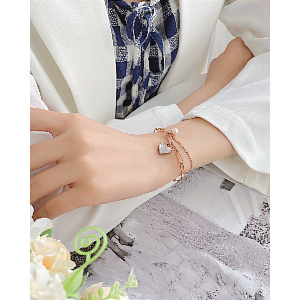 Armbånd for kvinner, rustfritt stål, med hjerteformet anheng E