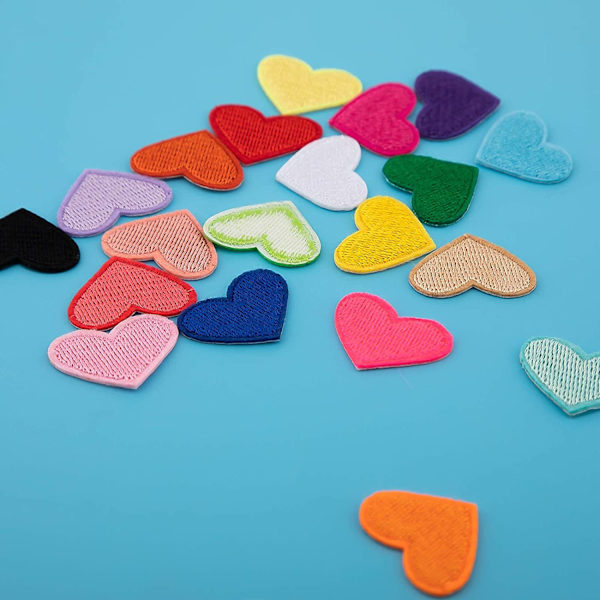 20 stykker stryge-på mini-patch farverige hjerte mini-patches til Gar