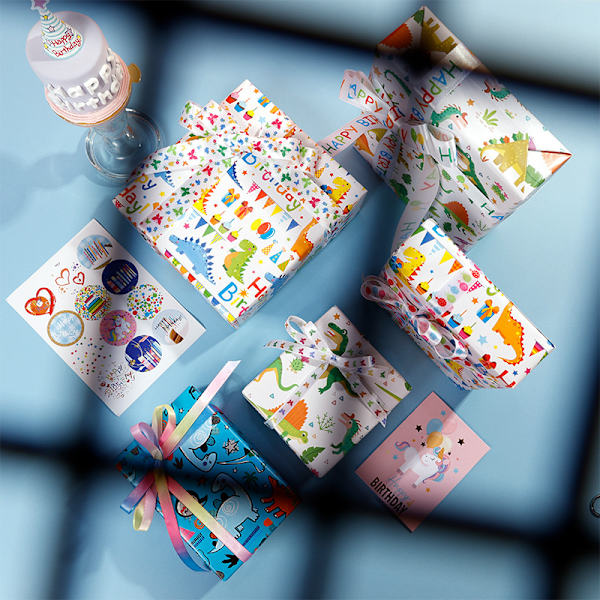 Presentpapper för barnkalas, tre rullar, varje rulle 43cmx3m