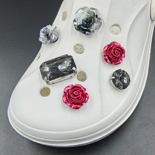 12 stykker Punk 3D Clog Sandaler Ornamenter, Sko Charms, Søte Sko
