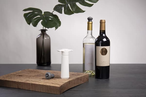 Vakuumpump för vin med vit rostfri stålkork