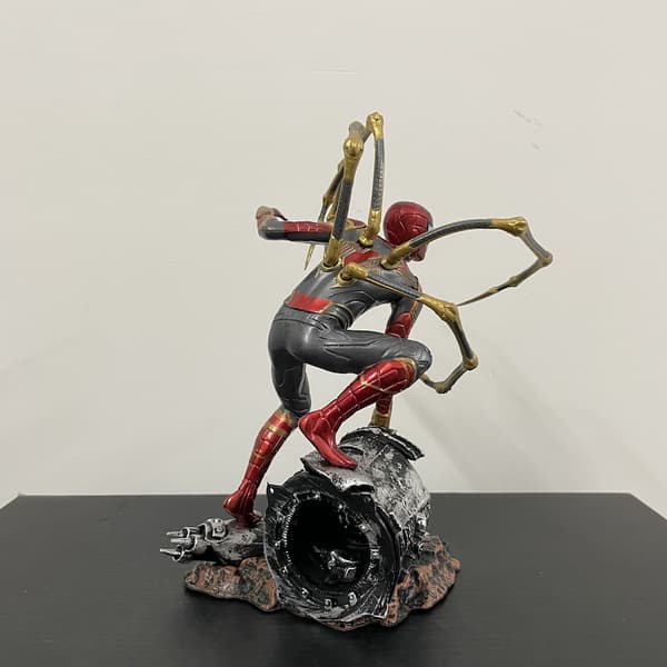 Avengers Heroes Without a Return Steel Spider-Man Statue Ani