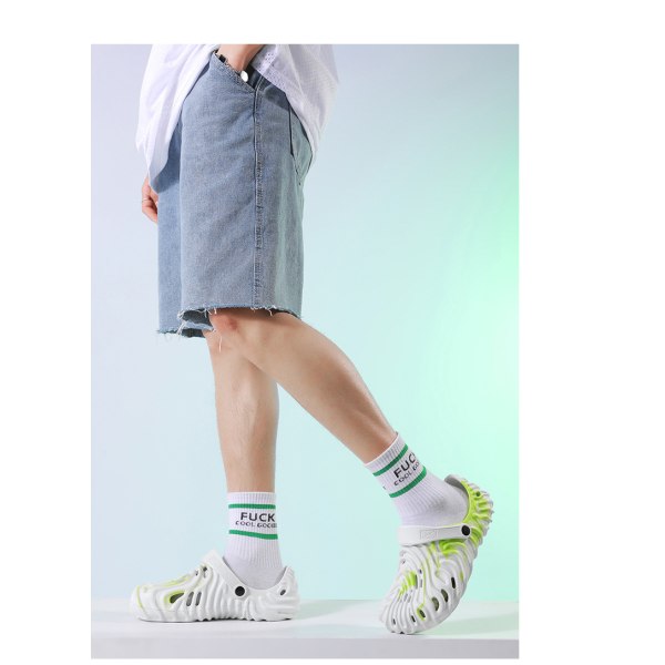 CLOG Cutie Cavetofflor Cave-skor Slitstarka Tofflor Vit färg 41