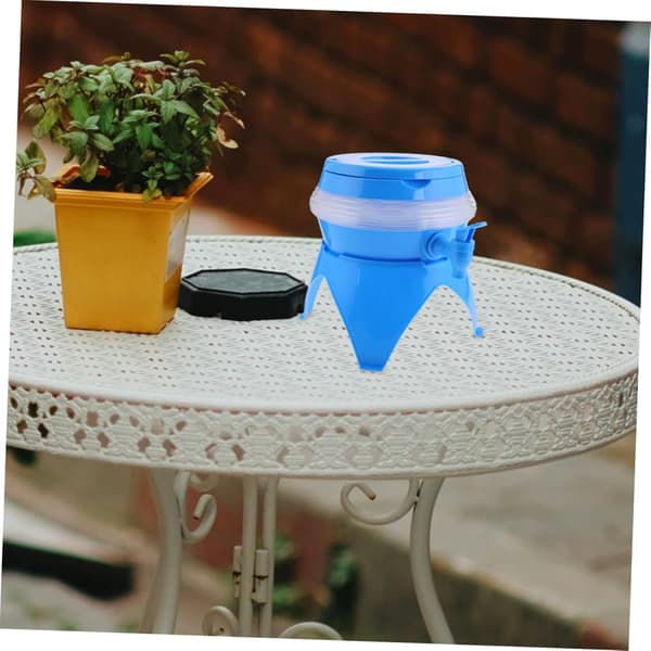 Vattendispenser: Vikbar dunk, pip, stativ, 5,5 liter, blå/transparent (vikbara vattenbehållare)