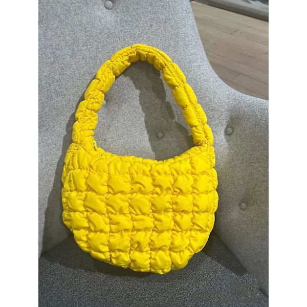 Cloud Bag Quiltväska Damväska Plisserad Mångsidig Mode En yellow