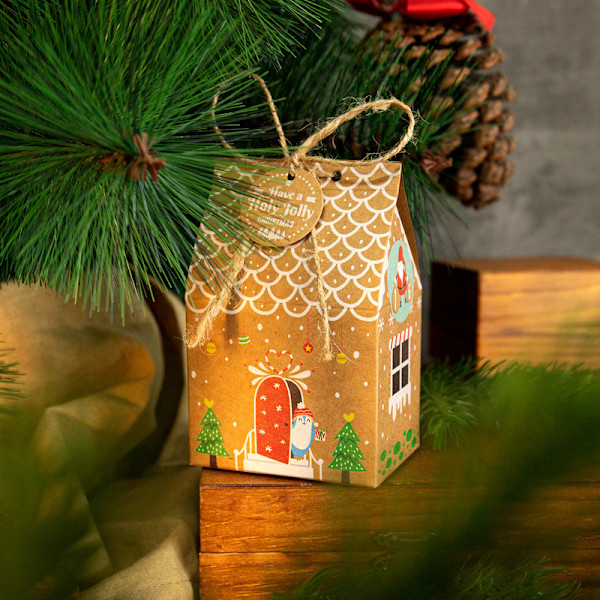 Julpepparkakshus Godisask Julkalender Kraftpapper B