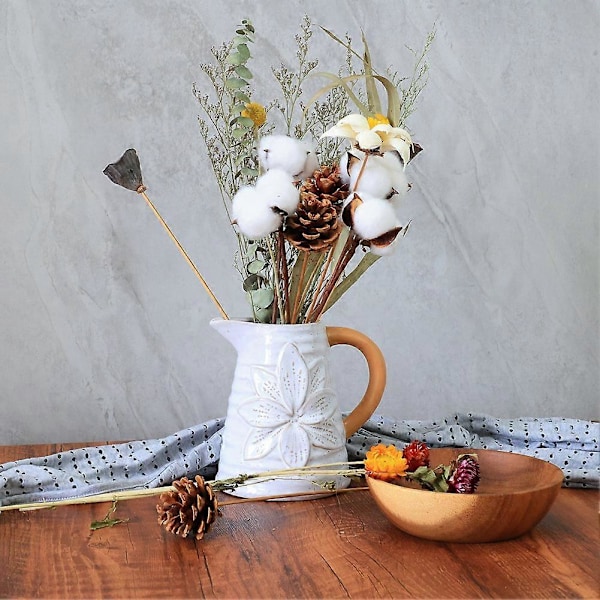 Lantlig Bondgård Vas Skrivbordsblomsterarrangemang Dekoration är Mycket