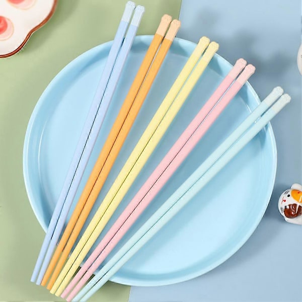 5 paria kissantassupuikkoja, uudelleenkäytettävät liukumattomat syömäpuikot