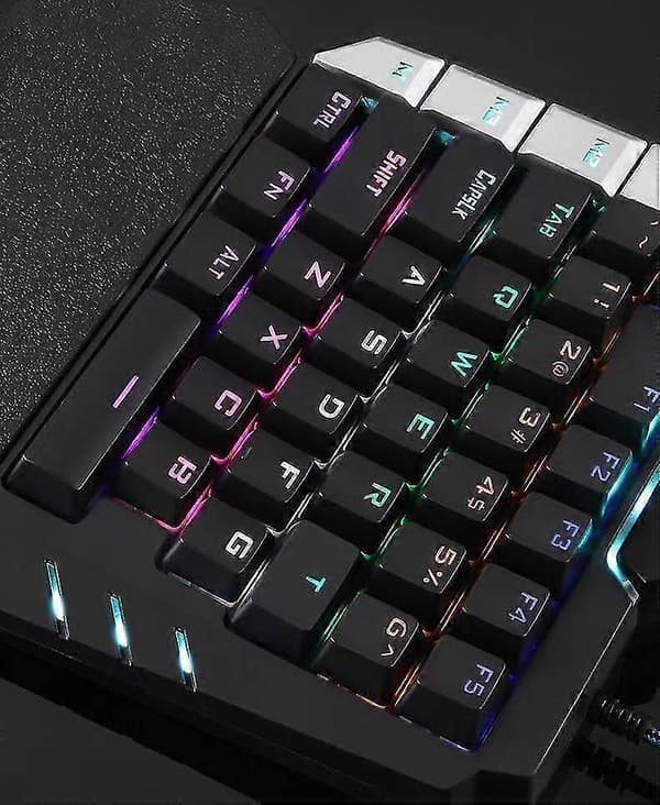 Mini -hånds Gaming RGB LED Bakgrunnsbelyst USB Kablet Spill 38 Tasters Tilbehør