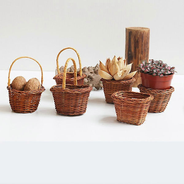 12x7cm Mini Dekorativ Barnstickning DIY Rekvisita Korg Förvaringskorg Växt Mikro Skrivbordsdekoration Ljusbrun
