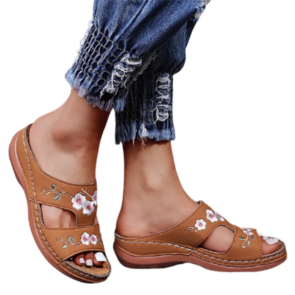 Ortopediska Bloom-skor för kvinnor med öppen tå sandaler Platttofflor för damer Sommar Strand Gummi Mjuk sula Brown 40