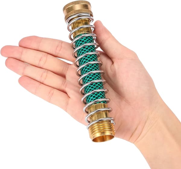 Trädgårdsslangförlängningsadapter med spiralfjäder-kinkskydd för utomhusbevattning, 3/4 tum, 2-pack