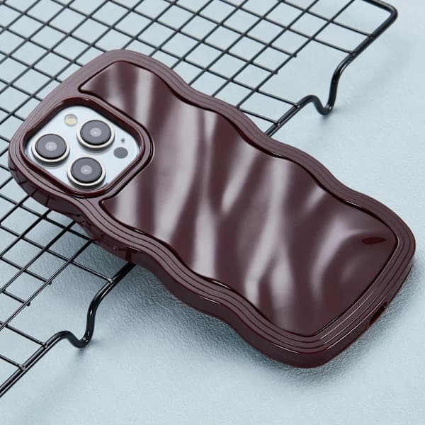 iPhone 14 Pro Max, Mobilcover, Bølget Tekstur, Vinrød