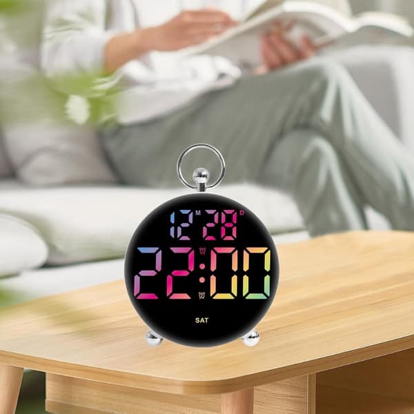 Digital väckarklocka, stor LED-display, dubbla larm, justerbar bakgrundsbelysning, USB-driven, för sovrum, kontor och resor, svart