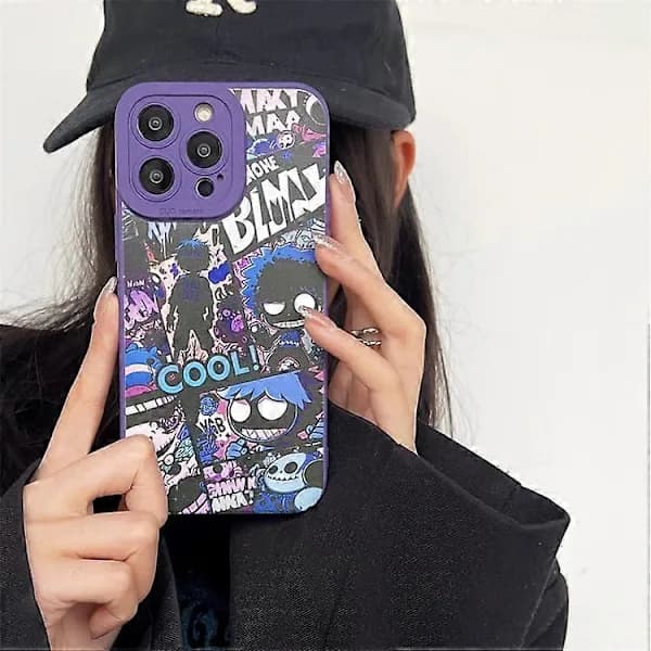 Flydende Angel Eyes Comics TPU Mobilcover til iPhone 15