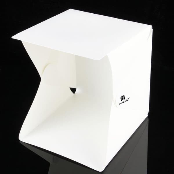 TS-Fotostudio mini LED-paneeleilla - 2 taustaa