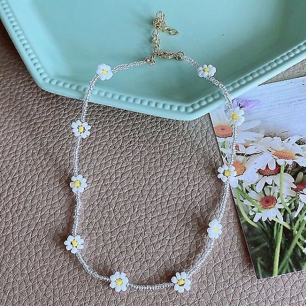 Kort med färgglada pärlor för kvinnor halsband nya semester smycken Korea tusenskönor blommor