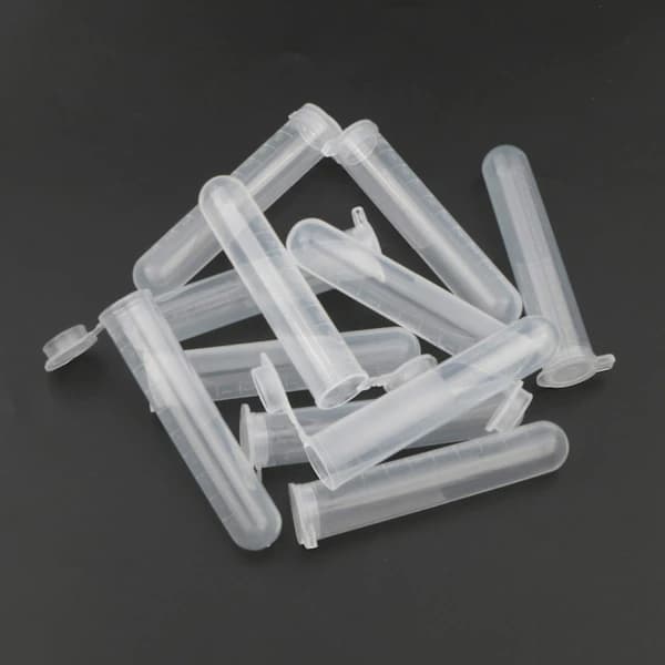 Laboratoriokeskiputket - 50 kpl 10 ml testiputkia asteikolla