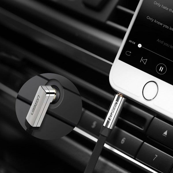 Ugreen 1m 3,5 mm AUX Lydkabel Filtfri Sølv