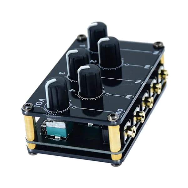 Mini 4-kanavainen 3,5 mm:n äänimikseri Pro Live Studio -konsolinauhoitus