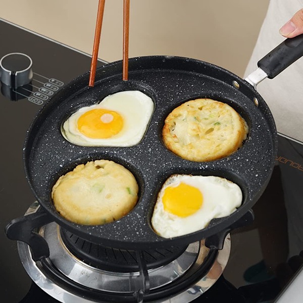 9,7\" Stegepande med 4 huller, Non-stick, Hjerteformet pandekagepande, Morgenmadsstegepande til æg, Egnet til gaskomfur og induktionskomfur (Sort)